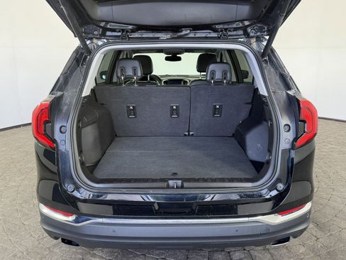 Used 2018 GMC Terrain SLT w/ Preferred Package FWD image 7