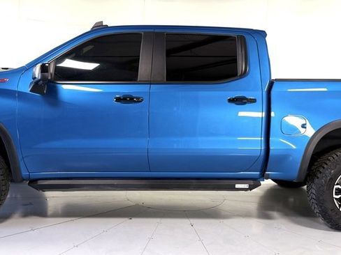 Used 2022 Chevrolet Silverado 1500 ZR2 w/ Technology Package image 10