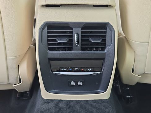 Used 2021 BMW 330e w/ Convenience Package RWD image 16