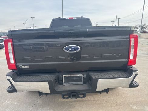 Used 2024 Ford F350 XLT w/ FX4 Off-Road Package image 4