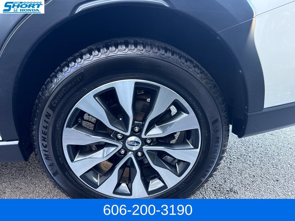 Used 2023 Subaru Outback Limited AWD/4WD image 10