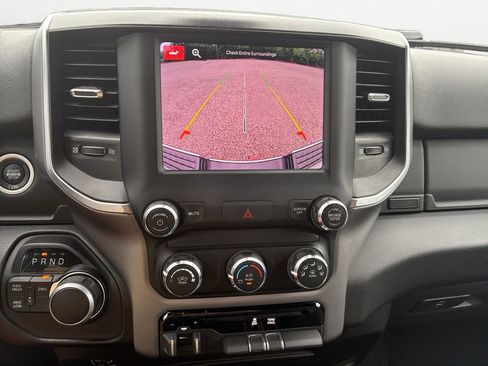 Used 2024 RAM 2500 Big Horn AWD/4WD image 23