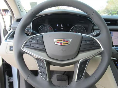 New 2026 Cadillac XT5 Premium Luxury w/ Driver Assist Package image 23