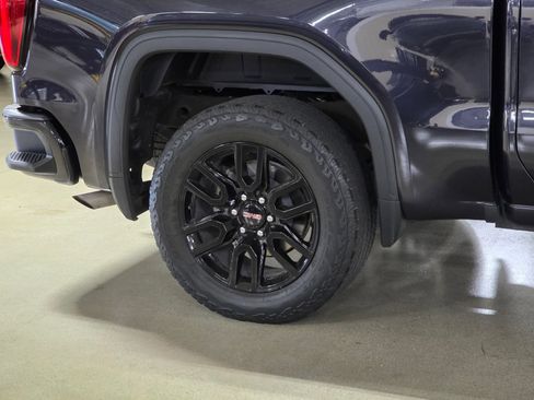 Used 2023 GMC Sierra 1500 Elevation AWD/4WD image 9