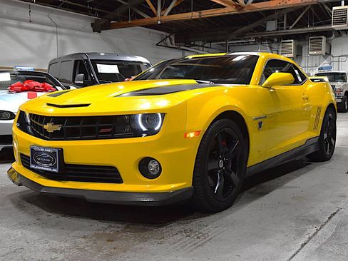 Used 2012 Chevrolet Camaro SS w/ Transformers 3 Edition RWD image 5