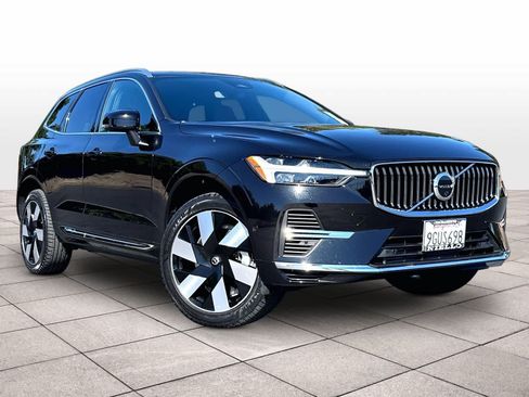 Used 2023 Volvo XC60 T8 Plus AWD/4WD image 2