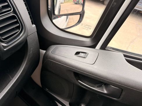 Used 2023 RAM ProMaster 3500 w/ Premium Appearance Group FWD image 19
