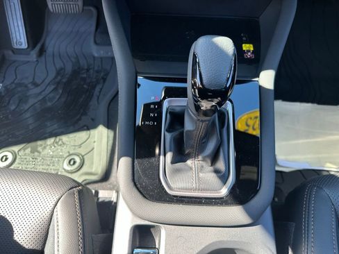 Used 2025 Subaru Forester Touring w/ Popular Package - Touring image 31