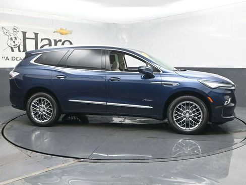 Used 2023 Buick Enclave Avenir w/ Avenir Technology Package FWD image 1