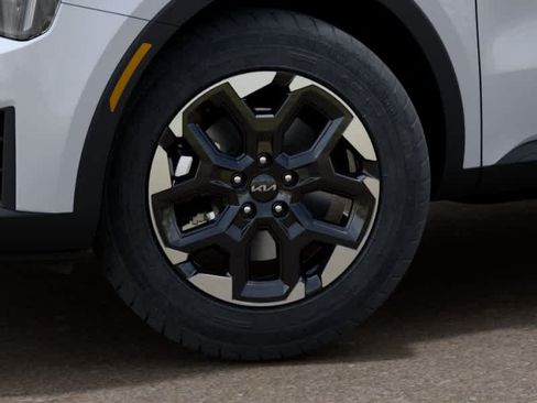 New 2026 Kia Sorento S FWD image 9