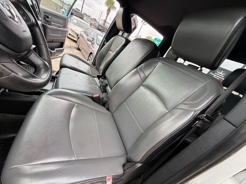 Used 2022 RAM 2500 Tradesman w/ Chrome Appearance Group AWD/4WD image 26