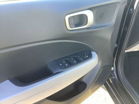 Certified 2026 Hyundai Venue SEL image 20