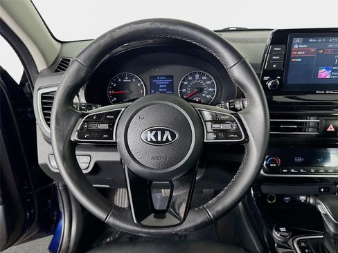 Certified 2021 Kia Seltos EX AWD/4WD image 12