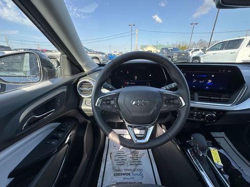 New 2026 Chevrolet Trax LT w/ Driver Confidence Package image 14