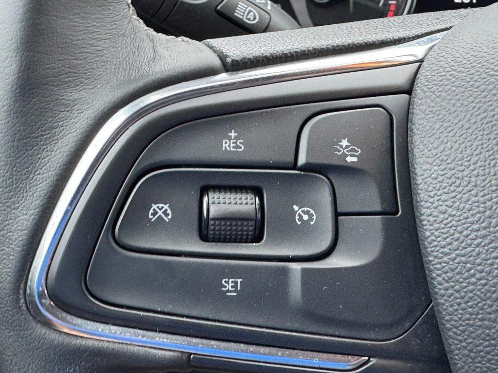 Certified 2023 Buick Encore GX Preferred w/ Cold Weather Comfort Package AWD/4WD image 18