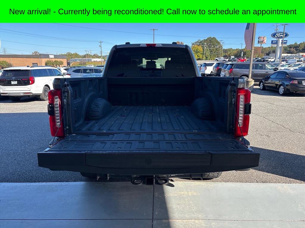 Used 2025 Ford F350 Lariat AWD/4WD image 3