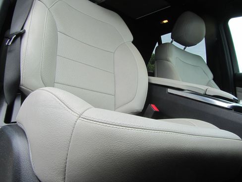 Used 2015 Mercedes-Benz ML 350 2WD image 22