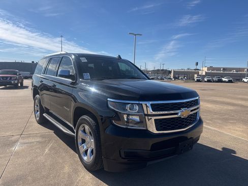 Used 2018 Chevrolet Tahoe LT image 1