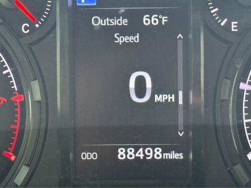 Used 2022 Toyota 4Runner SR5 image 7