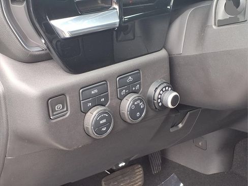 Certified 2024 Chevrolet Silverado 1500 LT AWD/4WD image 13