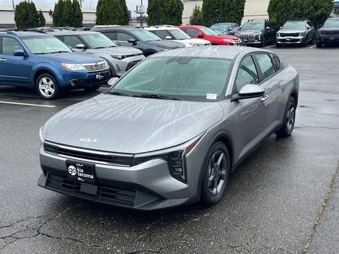 Used 2025 Kia K4 FWD image 3