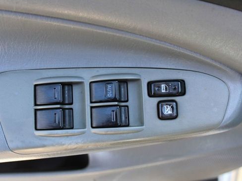 Used 2006 Toyota Tacoma PreRunner image 18