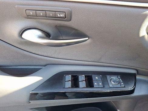 Used 2023 Lexus ES 350 w/ Premium Package image 13