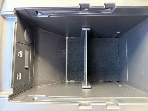 Certified 2025 MAZDA MAZDA3 s image 25