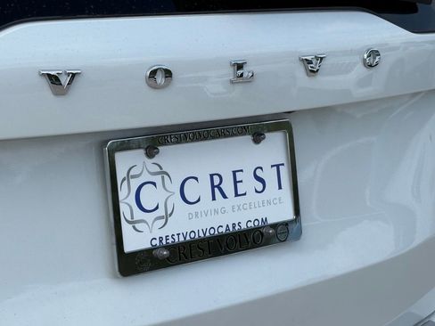 New 2026 Volvo XC90 B6 Plus w/ Protection Package Premier image 7