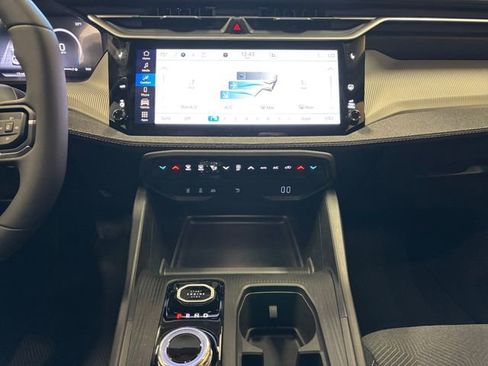 New 2026 Jeep Cherokee Laredo image 12