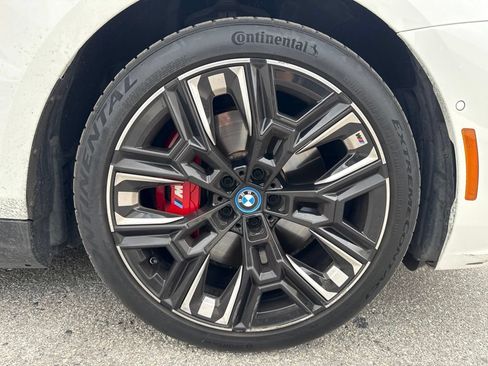 Used 2024 BMW i5 M60 w/ Premium Package AWD/4WD image 7