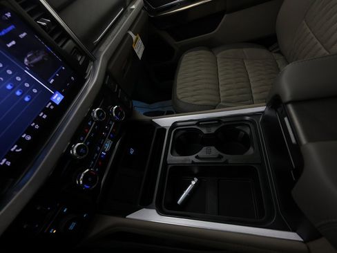 Used 2026 Ford F250 Platinum w/ Platinum Plus Package image 43