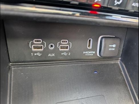 Used 2023 Jeep Grand Cherokee L Overland w/ Advanced Protech Group III image 25