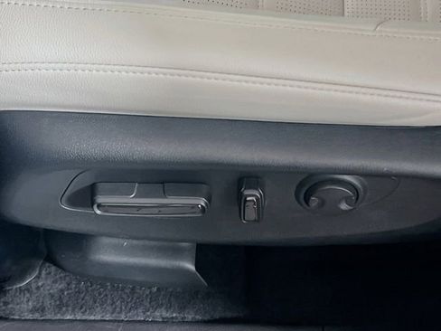Used 2025 Honda CR-V EX-L image 15