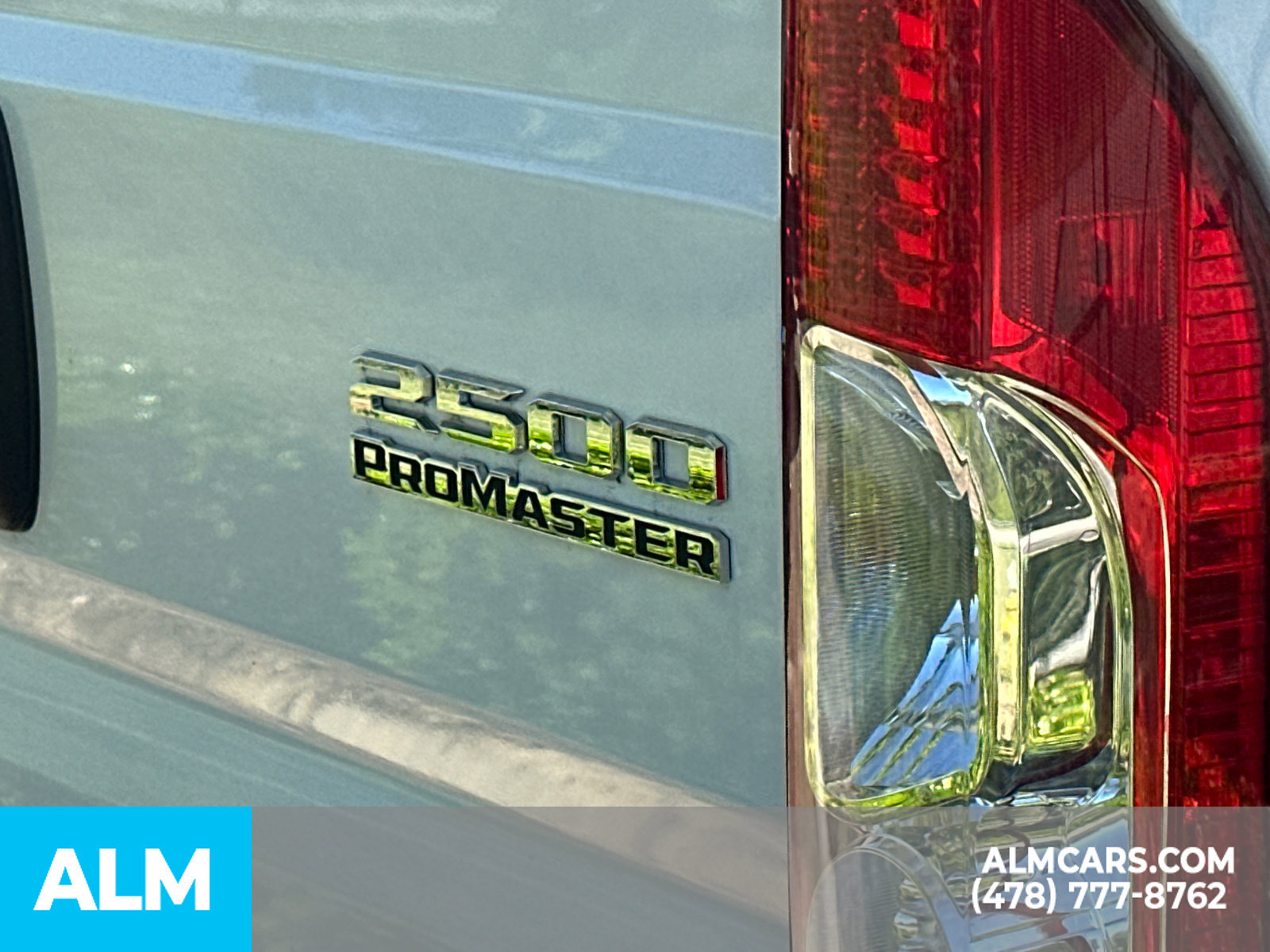Used 2025 RAM ProMaster 2500 w/ Convenience Group FWD image 12