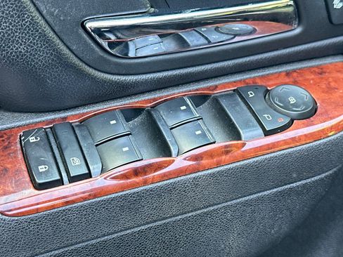 Used 2011 Chevrolet Silverado 2500 LTZ w/ LTZ Plus Package AWD/4WD image 12