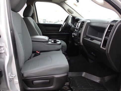 Used 2018 RAM 1500 Express w/ Express Value Package image 18