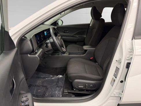 Used 2024 Hyundai Kona SEL AWD/4WD image 9