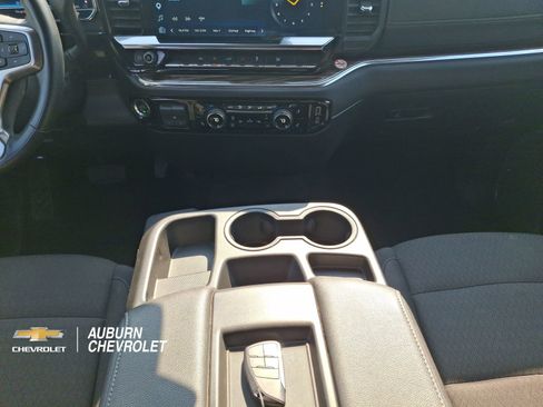 Used 2025 Chevrolet Silverado 1500 LT AWD/4WD image 12