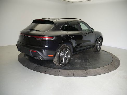 New 2026 Porsche Macan AWD/4WD image 8