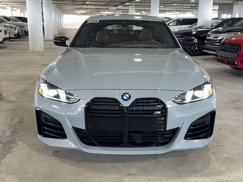 Used 2025 BMW M440i RWD image 5