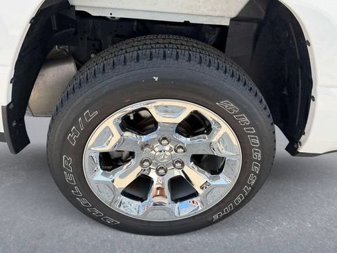 Used 2022 RAM 1500 Big Horn AWD/4WD image 7