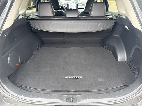 Used 2024 Toyota RAV4 Limited image 19