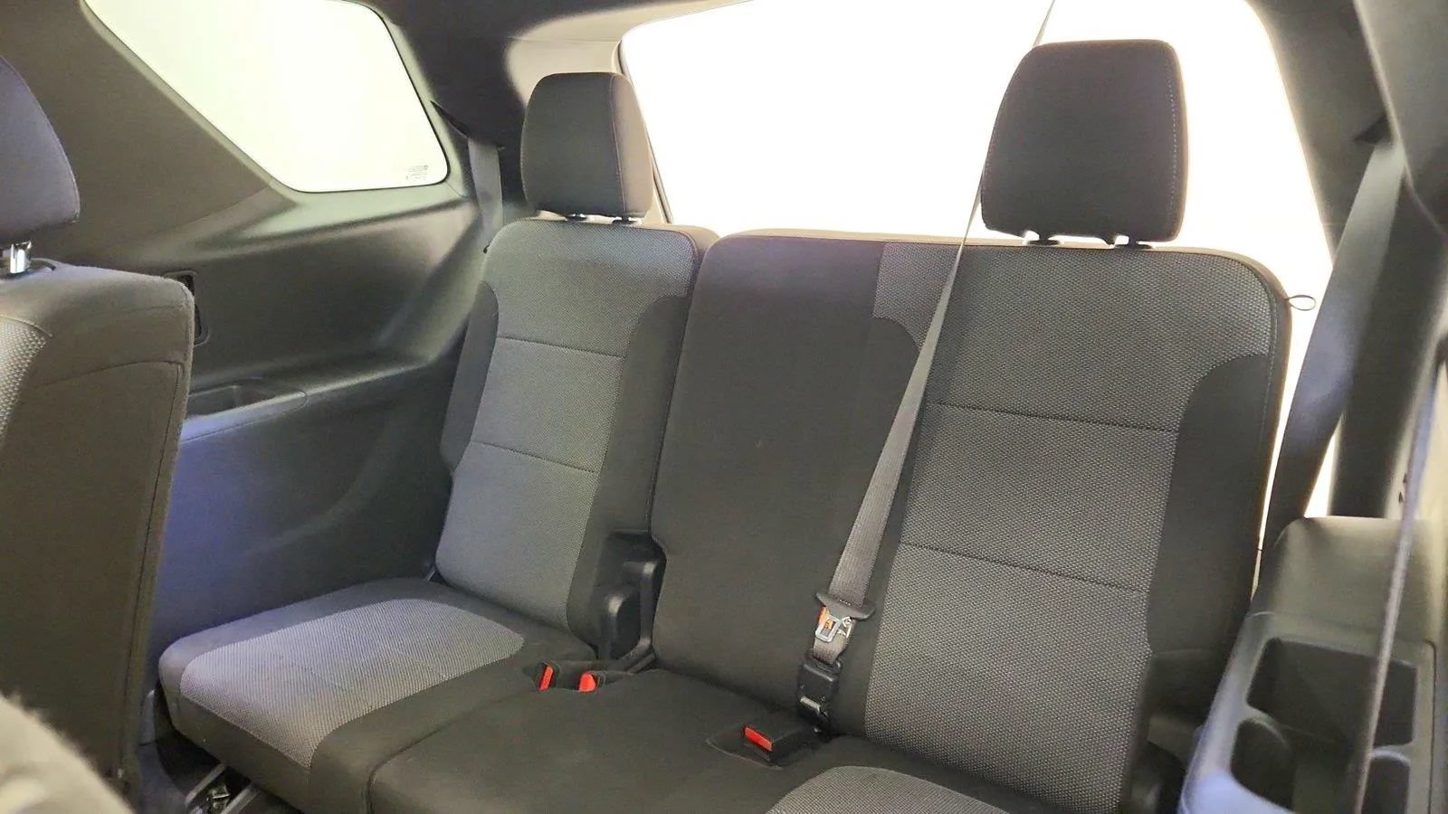 Used 2023 Chevrolet Traverse LT FWD image 25