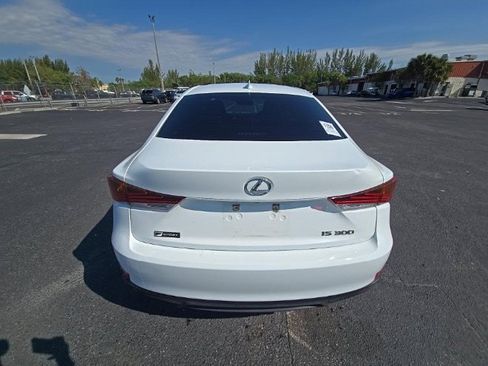 Used 2018 Lexus IS 300 F Sport w/ F Sport Package image 5