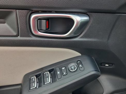 Used 2023 Honda Civic LX image 14