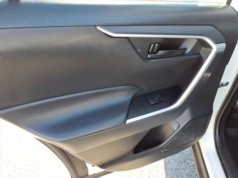 Used 2025 Toyota RAV4 LE AWD/4WD image 21