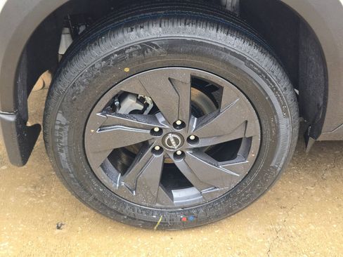 New 2026 Nissan Rogue SV FWD image 21