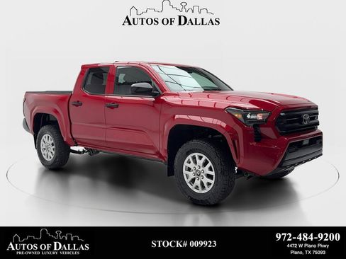 Used 2024 Toyota Tacoma SR image 1