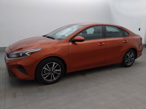 Used 2023 Kia Forte LXS FWD image 2